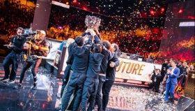 英雄联盟S13全球总决赛：LPL赛区JDG与BLG领衔四队全胜晋级胜者组